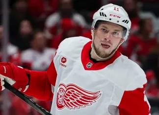 Владимир Тарасенко сменил команду в НХЛ Владимир Тарасенко сменил команду в НХЛ