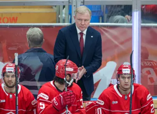 «Пасы через задницу проходят только в детском хоккее». Тренер «Спартака» раскритиковал команду после поражения от минского «Динамо» «Пасы через задницу проходят только в детском хоккее». Тренер «Спартака» раскритиковал команду после поражения от минского «Динамо»