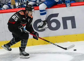 Форвард «Авангарда» Якупов выбыл на полтора месяца после травмы в матче с минским «Динамо» Форвард «Авангарда» Якупов выбыл на полтора месяца после травмы в матче с минским «Динамо»