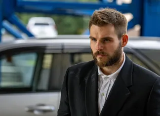 Белорусский главный тренер «Амура» Александр Гальченюк объяснил решение ограничить игровое время сына Белорусский главный тренер «Амура» Александр Гальченюк объяснил решение ограничить игровое время сына