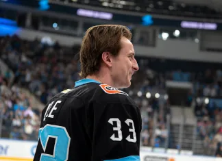 Защитник минского «Динамо» Брэди Лайл назвал самого популярного контакта в телефоне — это капитан клуба НХЛ Защитник минского «Динамо» Брэди Лайл назвал самого популярного контакта в телефоне — это капитан клуба НХЛ