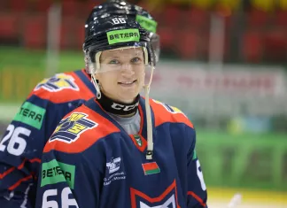 Максим Усков — о матчах с «Лидой»: Ничего про эту команду пока не знаю, особо не следил за кем-то. Будем отталкиваться от своей игры Максим Усков — о матчах с «Лидой»: Ничего про эту команду пока не знаю, особо не следил за кем-то. Будем отталкиваться от своей игры