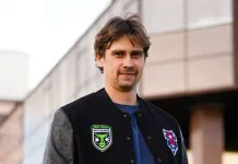 «Брест» покинул российский защитник с опытом игры в КХЛ «Брест» покинул российский защитник с опытом игры в КХЛ