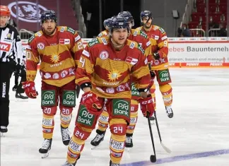 Дубинин забивает в Польше, Карачун и Стась – в Германии Дубинин забивает в Польше, Карачун и Стась – в Германии